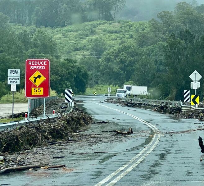 File:Bridge Flood Debris Loading.jpg